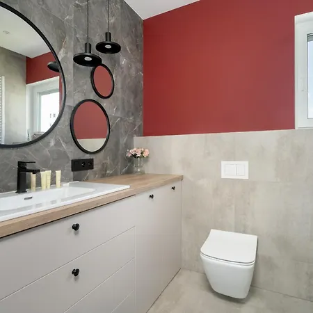 W Zielonej Okolicy Poznania Z Parkingiem By Renters דירה *