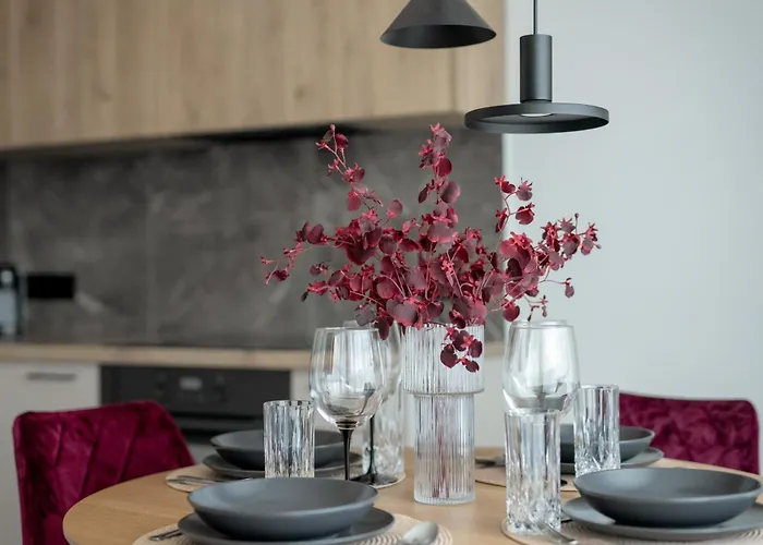 W Zielonej Okolicy Poznania Z Parkingiem By Renters Apartamento *