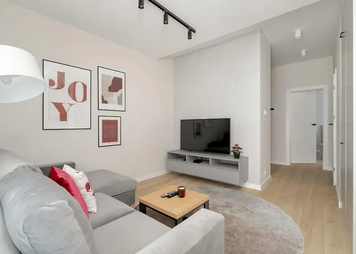 Apartamento W Zielonej Okolicy Poznania Z Parkingiem By Renters