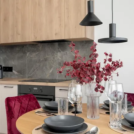 W Zielonej Okolicy Poznania Z Parkingiem By Renters Apartamento Poznan