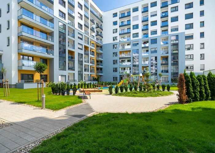 W Zielonej Okolicy Poznania Z Parkingiem By Renters Διαμέρισμα *